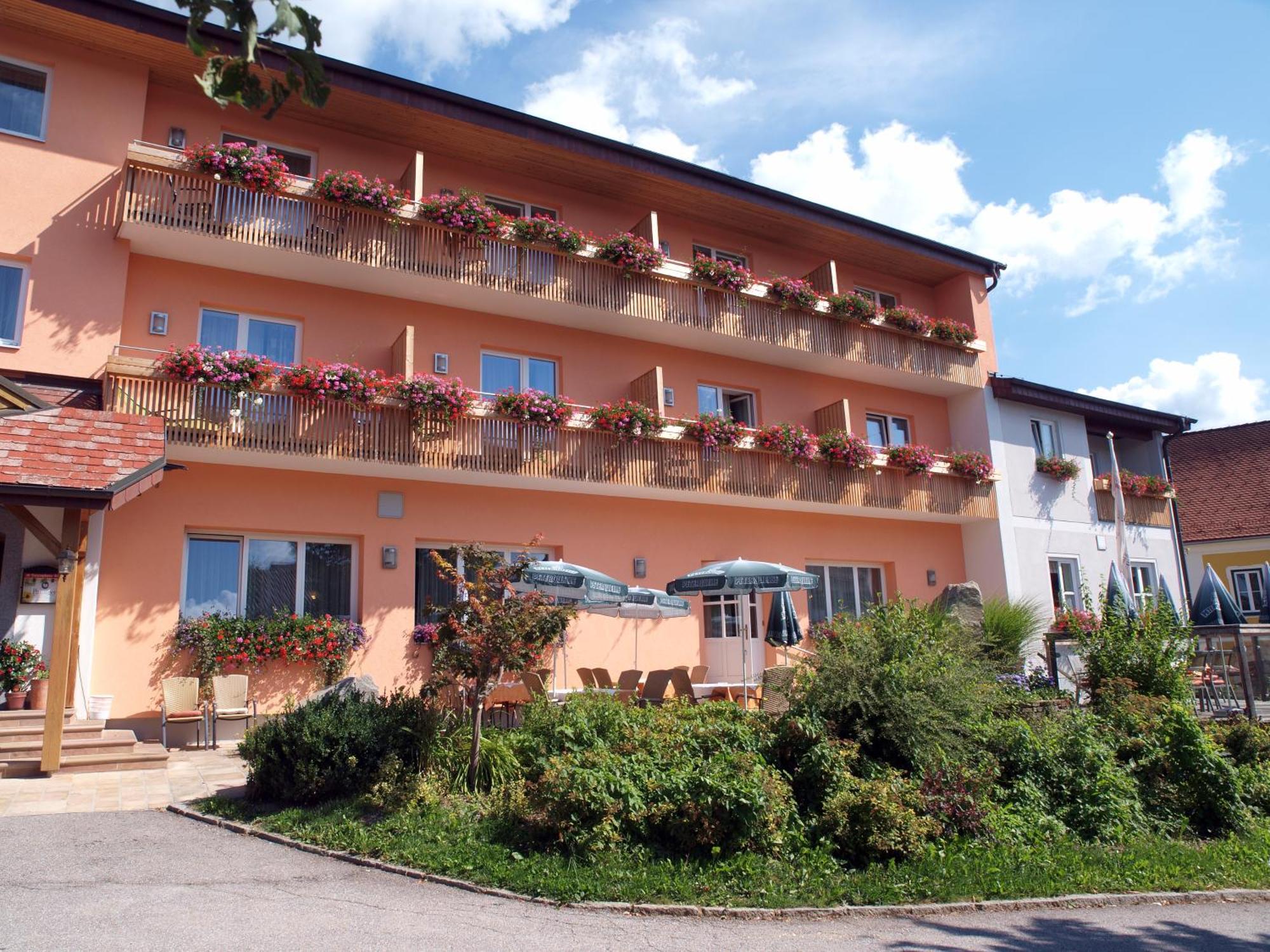 Ferienzimmer Paunger Miesenbach  Exterior photo